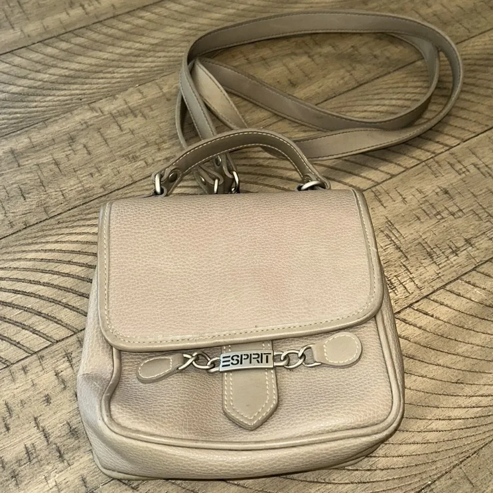Espirit Vegan Imprinted Leather Look Crossbody and Easy Snap Convenience! ✈️ 🌆